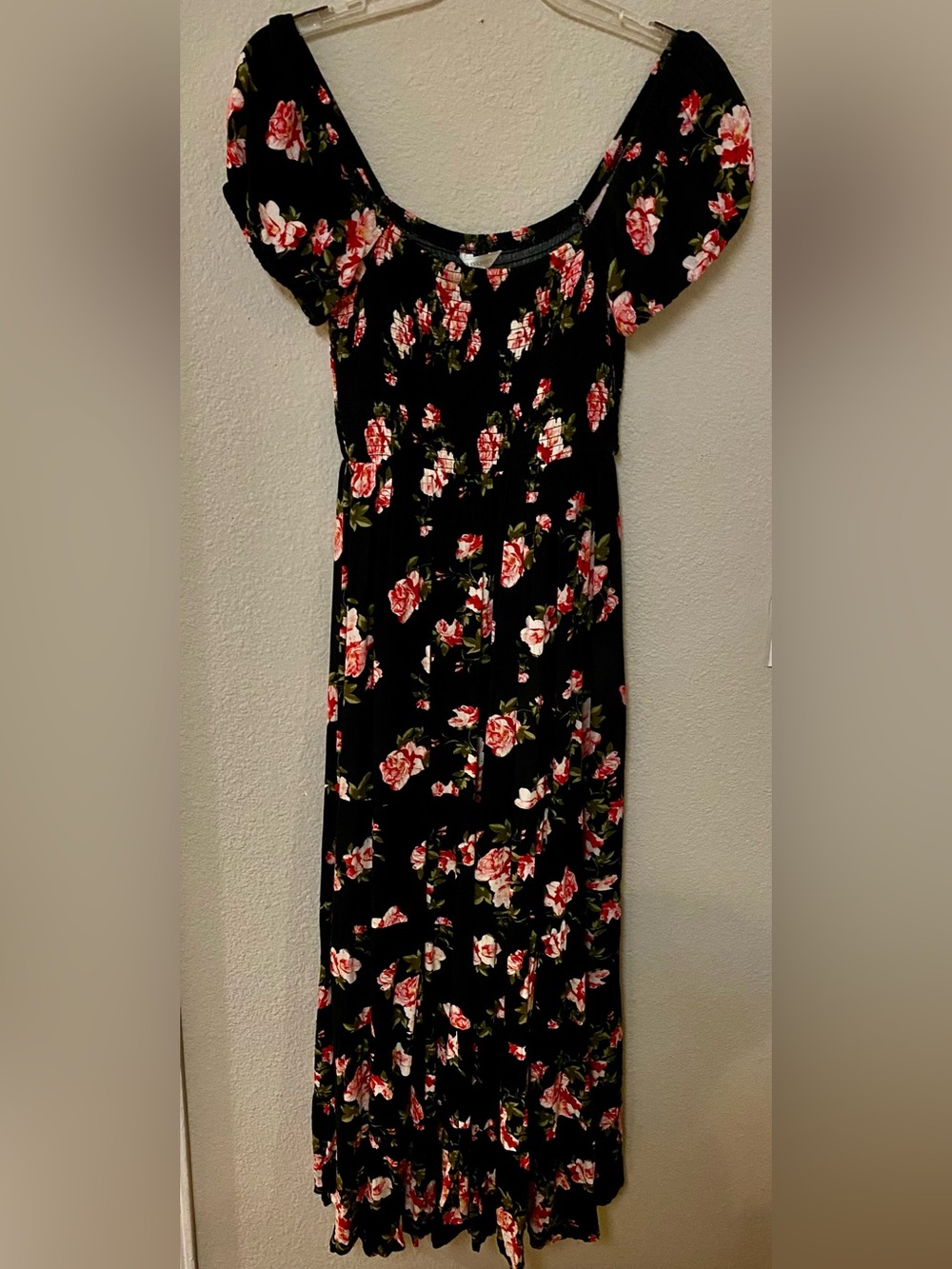 Riley + James Smocked Floral Off Shoulder Maxi Dress - Size L - Like New!